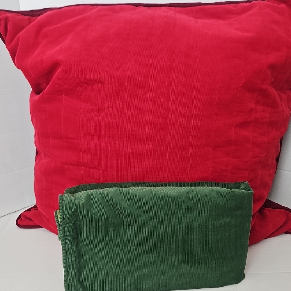 Eddie Bauer Home Corduroy Holiday 2 Tone Red & Green Reversible Pillow Covers